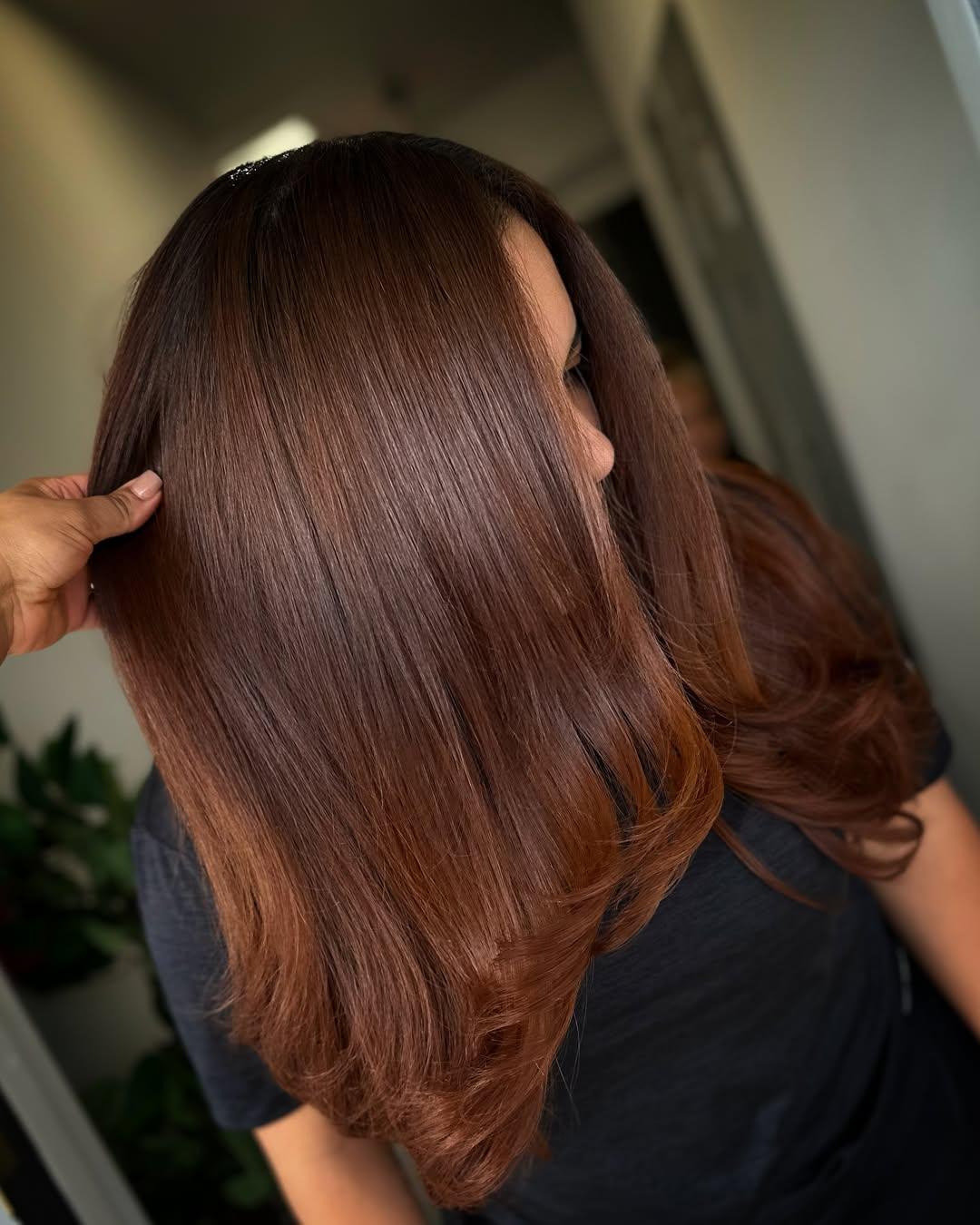 Rich copper colour with a high-shine gloss finish